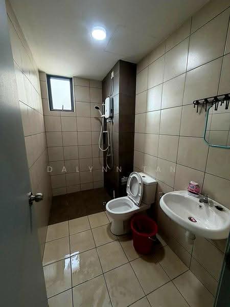 Kediaman Servis untuk Disewa di MIRA at Shorea Park - Dalynn Tan - Bathroom - PropertyGuru.com.my