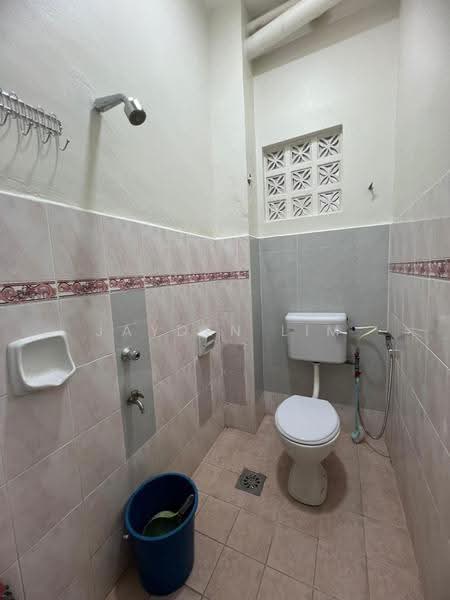 2-storey Terraced House for Rent in Taman Mutiara Rini (Skudai) - Jayden Lim - Bathroom - PropertyGuru.com.my
