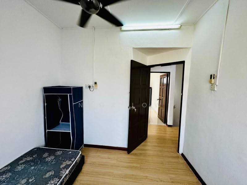 1-storey Terraced House for Rent in Taman Mesra (Senai) - Nick Low - Bedroom - PropertyGuru.com.my