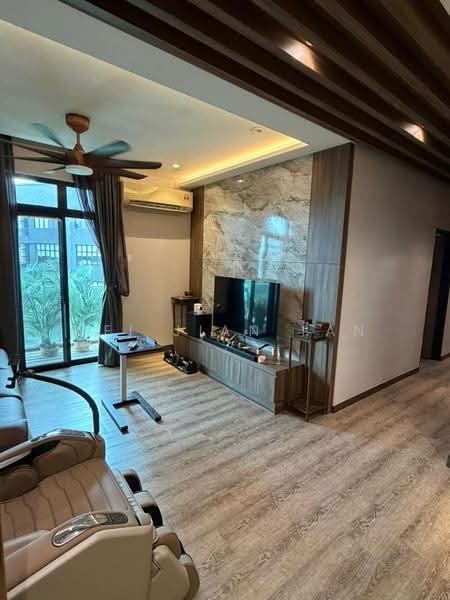 Kediaman Servis untuk Dijual di The Platino Serviced Apartment - Wei Jian Tan - Living Room - PropertyGuru.com.my