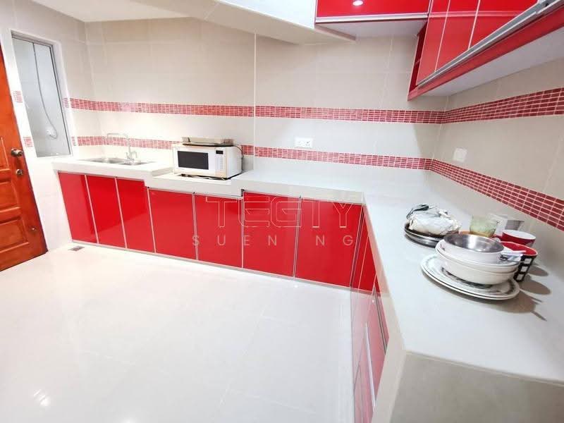 Kondominium untuk Dijual di Regency Condominium - Suen Ng - Kitchen - PropertyGuru.com.my