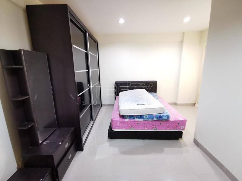 Kondominium untuk Dijual di Regency Condominium - Suen Ng - Bedroom - PropertyGuru.com.my