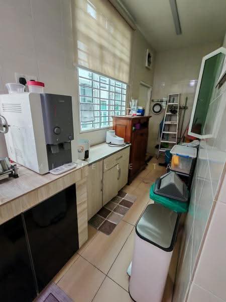 2-storey Terraced House for Sale in TAMAN PUCHONG UTAMA (Puchong) - Michelle Tai - Kitchen - PropertyGuru.com.my