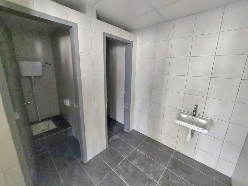 Kilang untuk Disewa di Saujana Rawang (Rawang) - Niki Chow - Bathroom - PropertyGuru.com.my