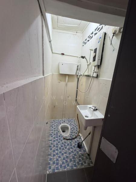 Terraced House for Rent in Desa Setapak (Wangsa Maju) - Lawrence Low - Bathroom - PropertyGuru.com.my