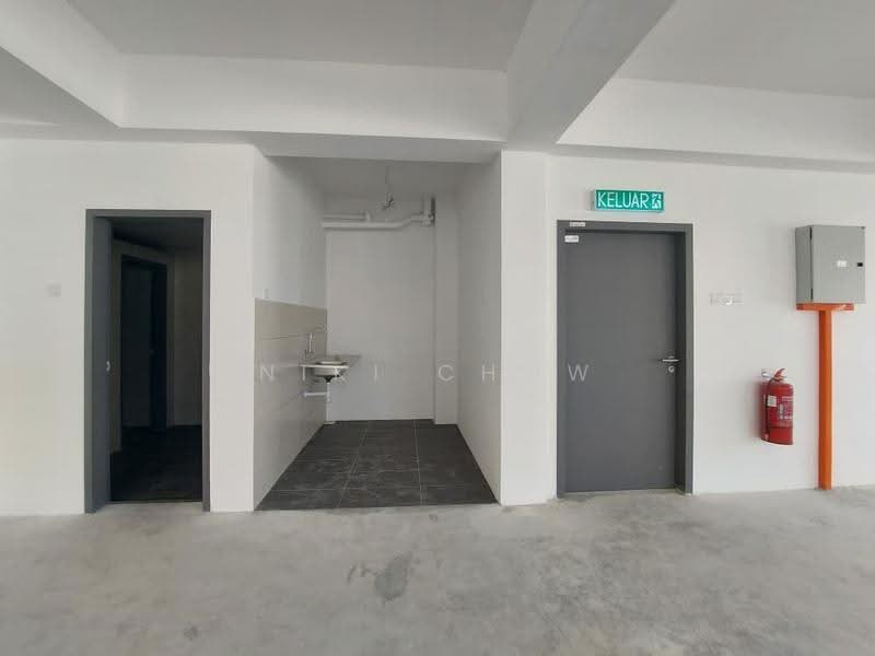 Factory for Rent in Saujana Rawang (Rawang) - Niki Chow - Entrance - PropertyGuru.com.my