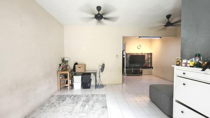 2-storey Terraced House for Sale in Taman Puncak Jalil (Seri Kembangan) - Frances Liew - Living Room - PropertyGuru.com.my