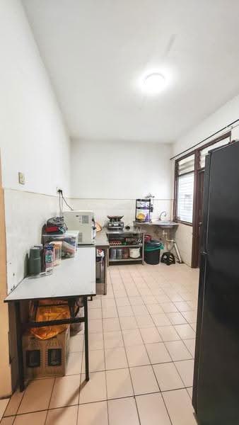 2-storey Terraced House for Sale in Taman Puncak Jalil (Seri Kembangan) - Frances Liew - Kitchen - PropertyGuru.com.my