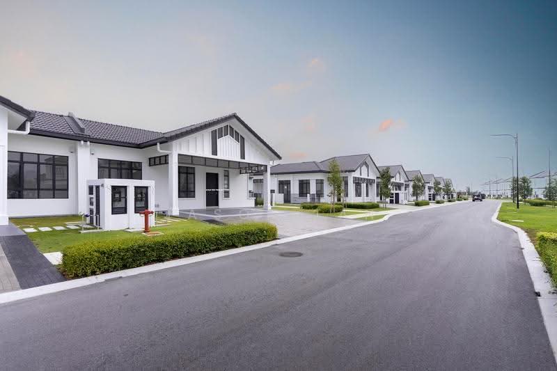1-storey Terraced House for Sale in Shah Alam (Selangor) - Jason Tan - Exterior - PropertyGuru.com.my