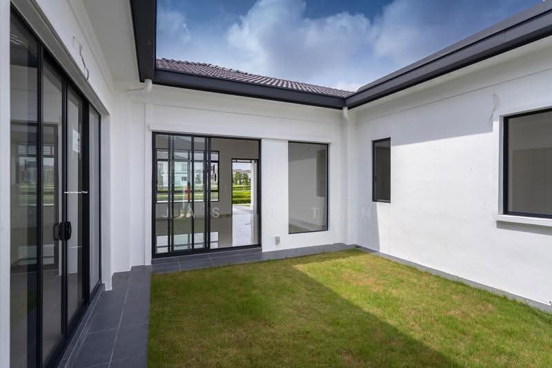 1-storey Terraced House for Sale in Shah Alam (Selangor) - Jason Tan - Exterior - PropertyGuru.com.my