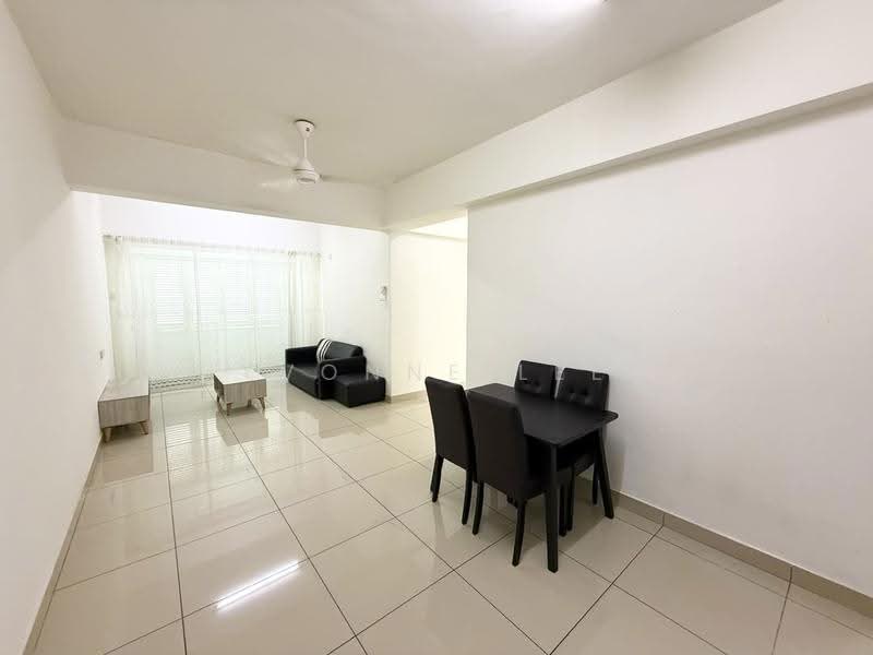 Kondominium untuk Disewa di Casa Utopia - Yvonne Lee - Living Room - PropertyGuru.com.my