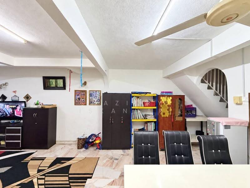 Rumah Teres 2-Tingkat untuk Dijual di Kampung Tasik Tambahan (Ampang) - Shaziery Iskandar - PropertyGuru.com.my