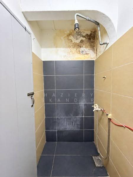 Rumah Teres 2-Tingkat untuk Dijual di Kampung Tasik Tambahan (Ampang) - Shaziery Iskandar - PropertyGuru.com.my