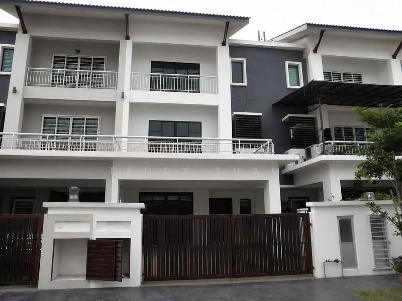 Rumah Teres 3-Tingkat untuk Dijual di Taman Meranti Jaya (Puchong) - Teddy Tham - Exterior - PropertyGuru.com.my