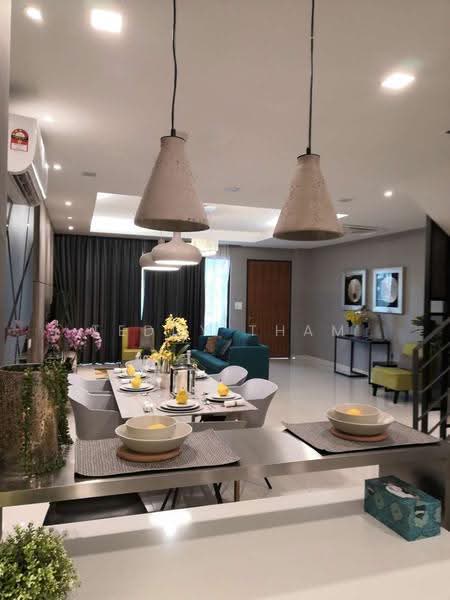 Rumah Teres 3-Tingkat untuk Dijual di Taman Meranti Jaya (Puchong) - Teddy Tham - Dining Room - PropertyGuru.com.my