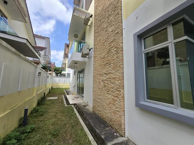 Semi-Detached House for Sale in Kempas (Johor Bahru) - Vic Lim - Exterior - PropertyGuru.com.my