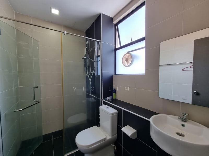 Semi-Detached House for Sale in Kempas (Johor Bahru) - Vic Lim - Bathroom - PropertyGuru.com.my