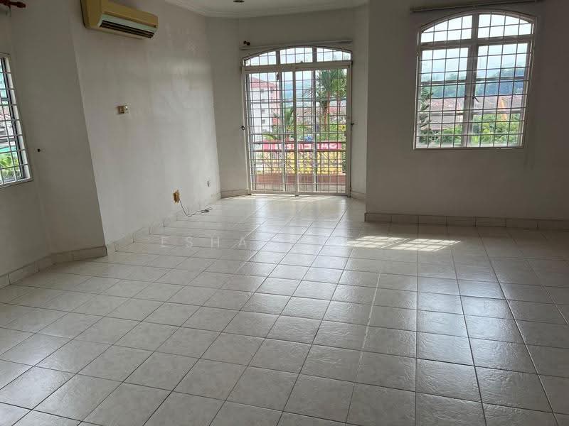 Bungalow House for Sale in Taman Bukit Mewah Fasa 9 (Kajang) - Esharani . - Living Room - PropertyGuru.com.my