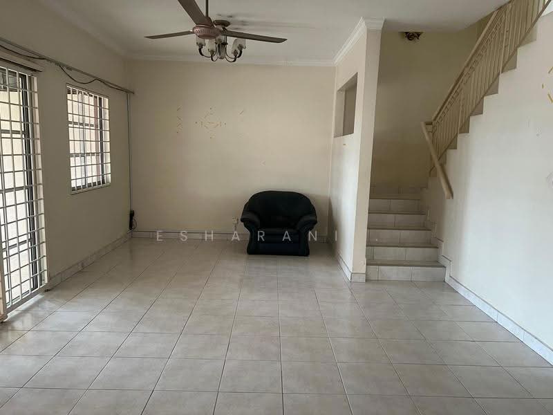 Bungalow House for Sale in Taman Bukit Mewah Fasa 9 (Kajang) - Esharani . - Living Room - PropertyGuru.com.my