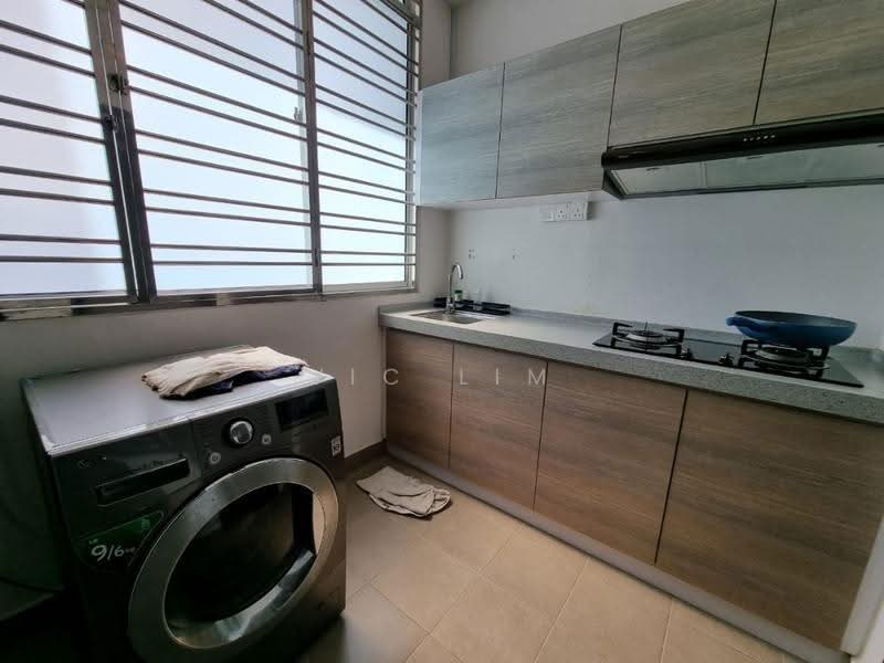 Pangsapuri untuk Dijual di Seri Austin Residence (Pangsapuri Seri Austin) - Vic Lim - Kitchen - PropertyGuru.com.my