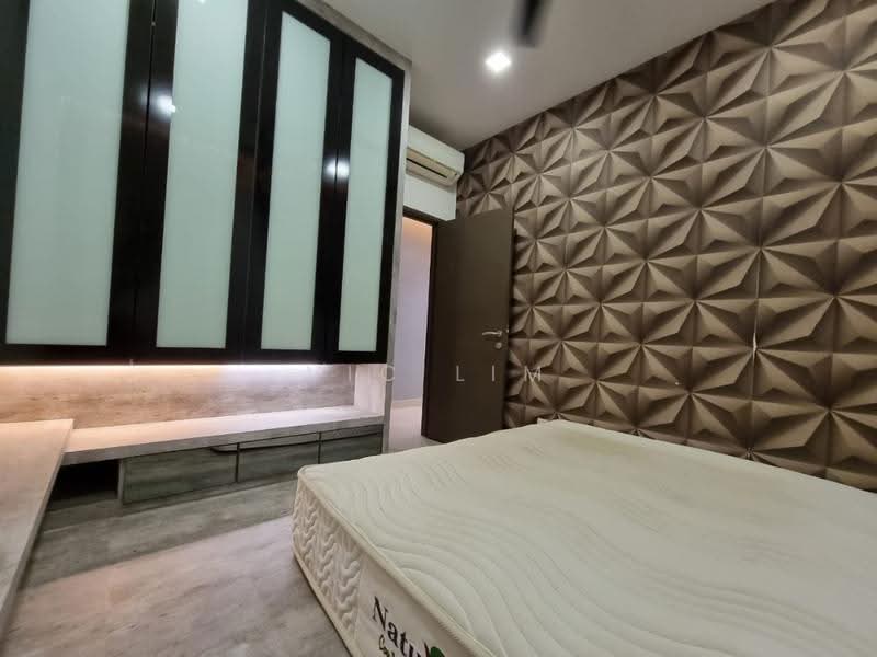 Pangsapuri untuk Dijual di Seri Austin Residence (Pangsapuri Seri Austin) - Vic Lim - Bedroom - PropertyGuru.com.my