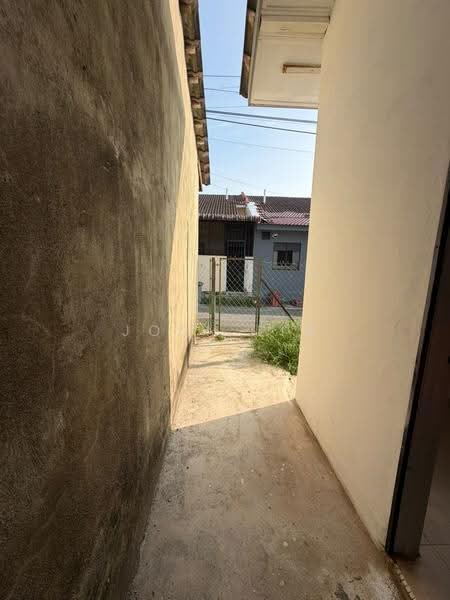 Rumah Teres 1-Tingkat untuk Dijual di Bandar Putra Kulai (Kulai) - John Lim - Exterior - PropertyGuru.com.my