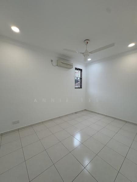 1.5-storey Terraced House for Rent in Taman Molek (Johor Bahru) - Annie Tee - PropertyGuru.com.my