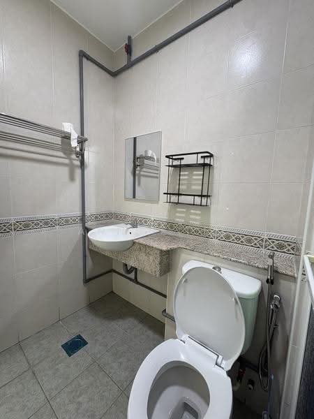 1.5-storey Terraced House for Rent in Taman Molek (Johor Bahru) - Annie Tee - PropertyGuru.com.my