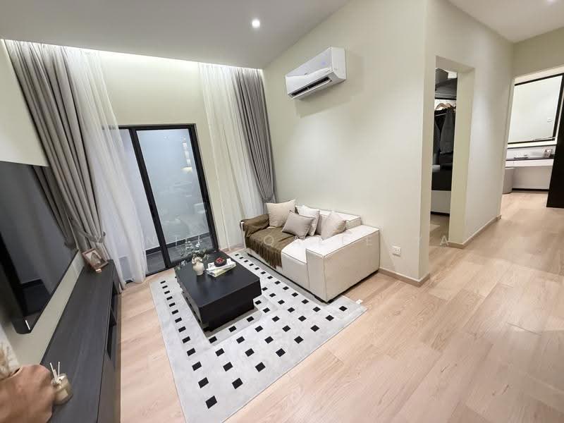 Kediaman Servis untuk Dijual di Residensi Armani Putra - Yantie Qaleesya - PropertyGuru.com.my
