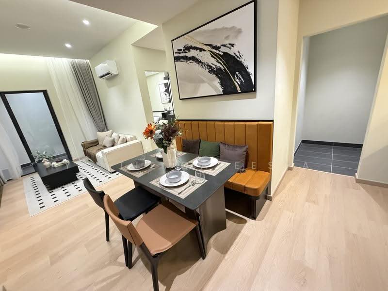 Kediaman Servis untuk Dijual di Residensi Armani Putra - Yantie Qaleesya - PropertyGuru.com.my