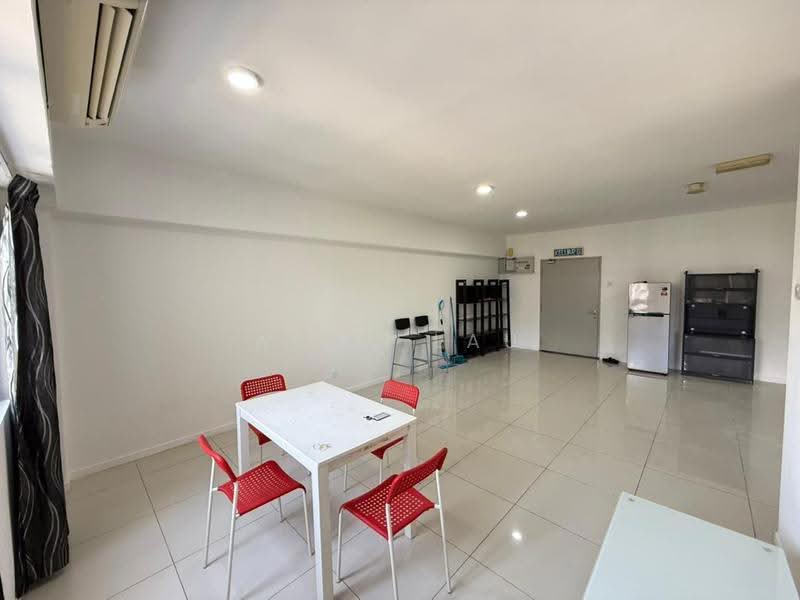 Service Residence for Sale at Paragon @ Pan'gaea - Andy Lau - Dining Room - PropertyGuru.com.my