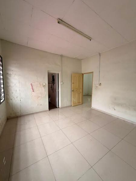2-storey Terraced House for Sale in Taman Pelangi (Johor Bahru) - Stefan Yu - Interior - PropertyGuru.com.my