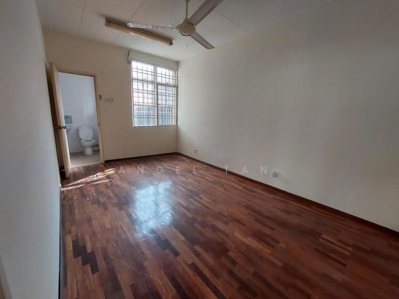 Rumah Teres 2.5-Tingkat untuk Dijual di Bandar Puteri Puchong (Puchong) - Angel Tan - Bathroom - PropertyGuru.com.my