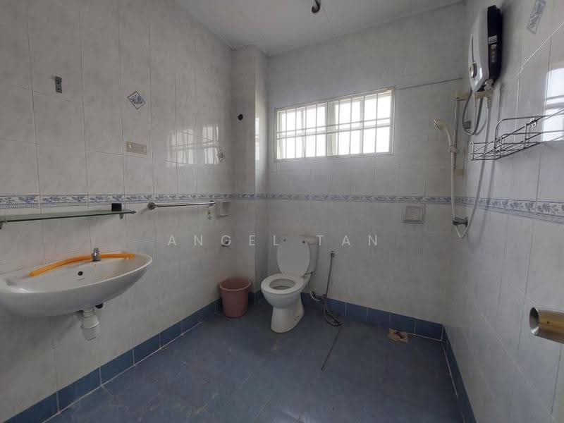 Rumah Teres 2.5-Tingkat untuk Dijual di Bandar Puteri Puchong (Puchong) - Angel Tan - Bathroom - PropertyGuru.com.my