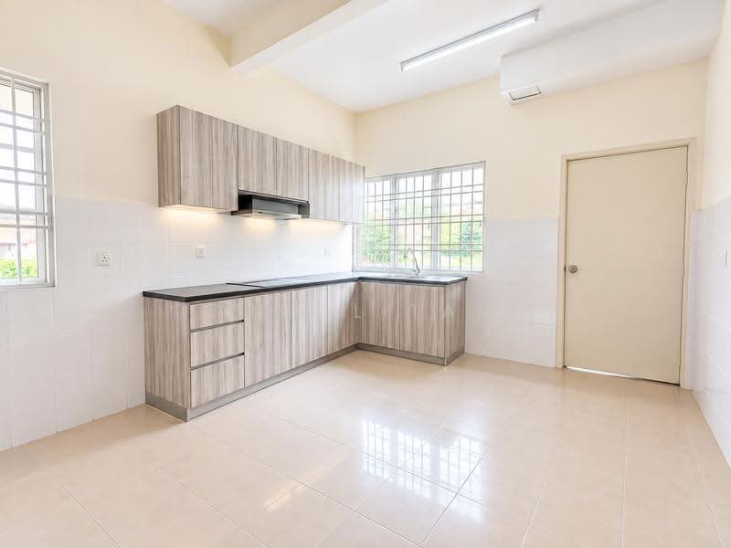 Rumah Teres 2.5-Tingkat untuk Dijual di Bandar Puteri Puchong (Puchong) - Angel Tan - Kitchen - PropertyGuru.com.my