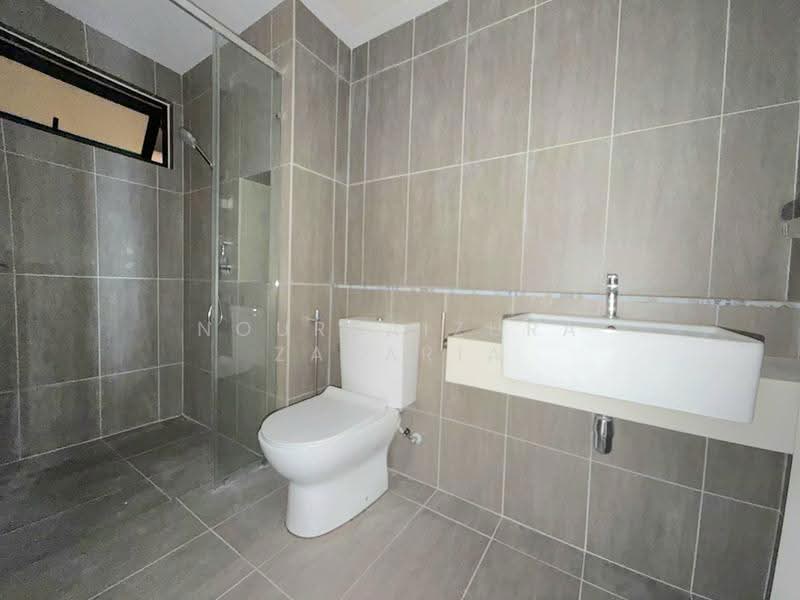 Kediaman Servis untuk Dijual di The Pulse Residence - NOURBAIZURA ZAKARIA - Bathroom - PropertyGuru.com.my