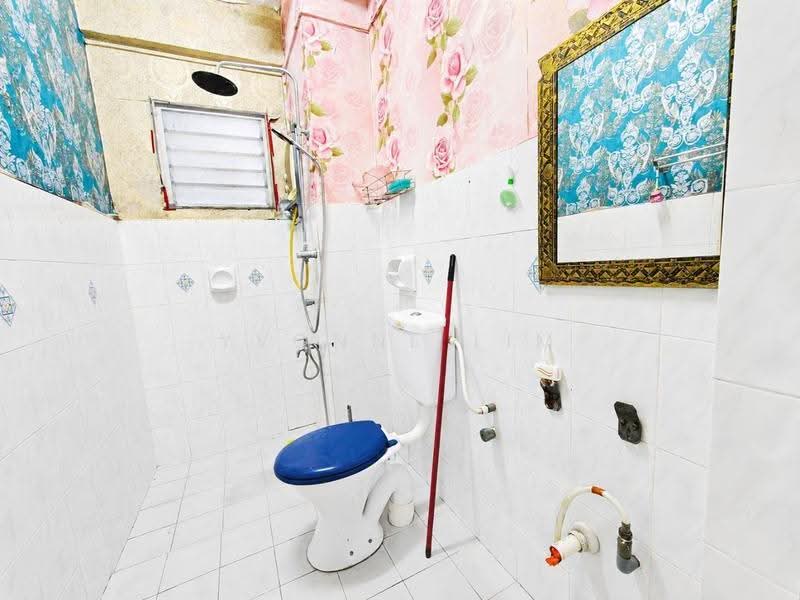 Apartment for Sale at Vista Seri Alam - Yvonne Lim - Bathroom - PropertyGuru.com.my