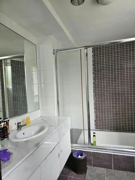 Kondominium untuk Disewa di Puteri Palma Condominiums - Lesli Yim - Bathroom - PropertyGuru.com.my