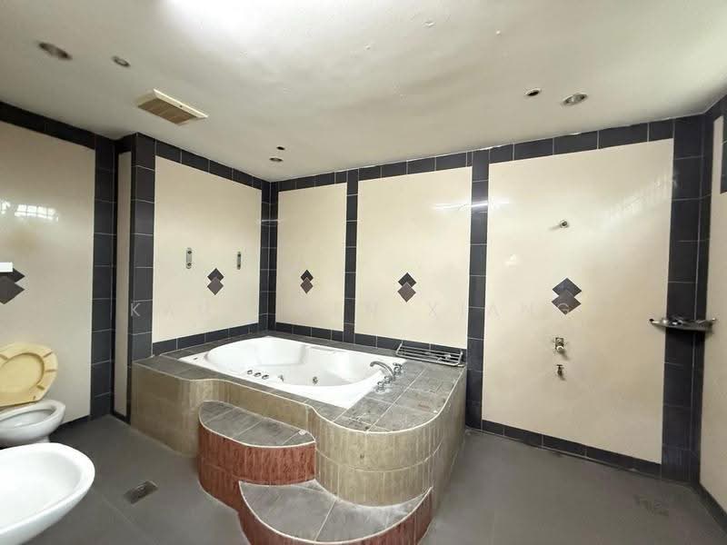 Rumah Teres 1-Tingkat untuk Dijual di Taman Puteri Wangsa (Ulu Tiram) - Kang Wen Xiang - Bathroom - PropertyGuru.com.my