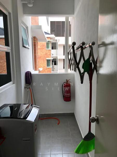 Kondominium untuk Dijual di Sg Long Residence - Raymond Siew - Balcony - PropertyGuru.com.my