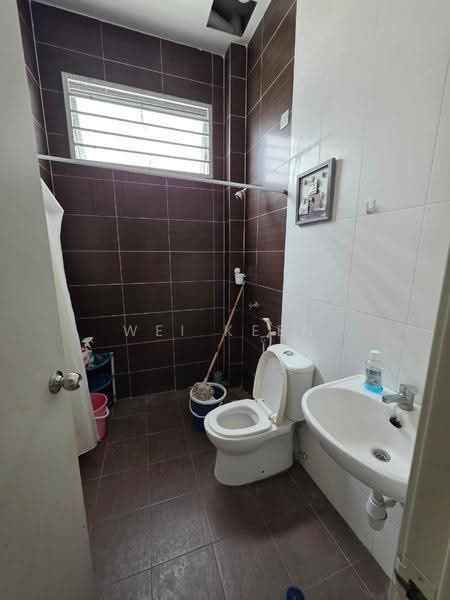 Banglo Pautan untuk Disewa di Taman Senawang Perdana (Senawang) - Wei Keen - Bathroom - PropertyGuru.com.my