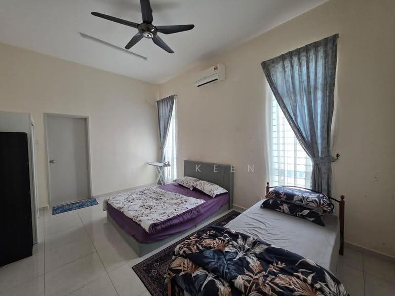 Banglo Pautan untuk Disewa di Taman Senawang Perdana (Senawang) - Wei Keen - Bedroom - PropertyGuru.com.my