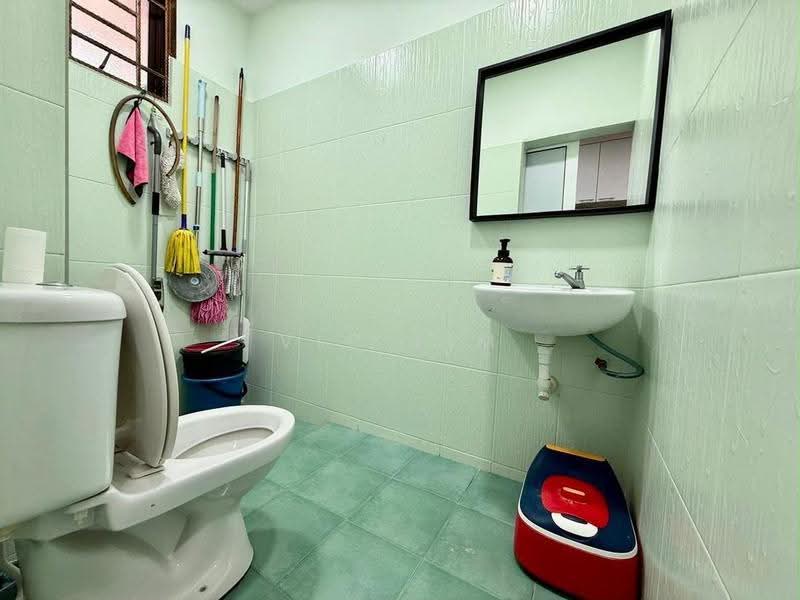 Rumah Kluster untuk Dijual di Taman Mount Austin (Tebrau) - Vic Lim - Bathroom - PropertyGuru.com.my
