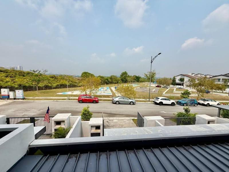 Rumah Teres 2-Tingkat untuk Dijual di Dengkil (Selangor) - Hakim Ali - Exterior - PropertyGuru.com.my