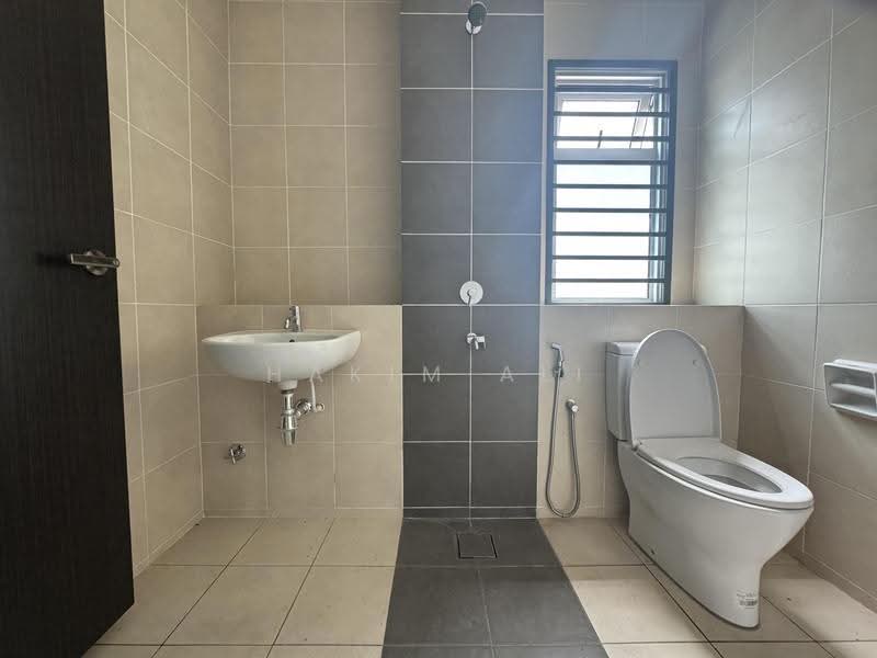 Rumah Teres 2-Tingkat untuk Dijual di Dengkil (Selangor) - Hakim Ali - Bathroom - PropertyGuru.com.my