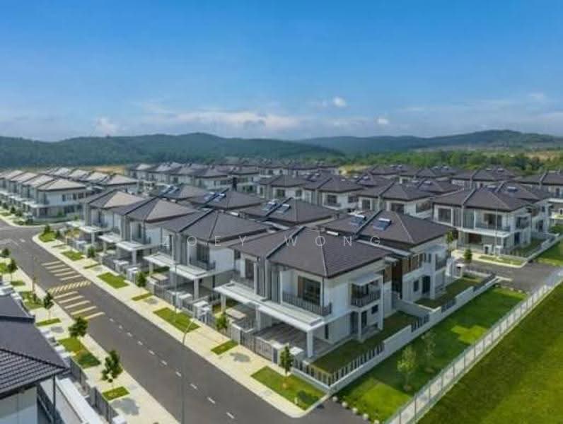 Cluster House for Sale in Sierramas (Sungai Buloh) - Zoey Wong - Exterior - PropertyGuru.com.my