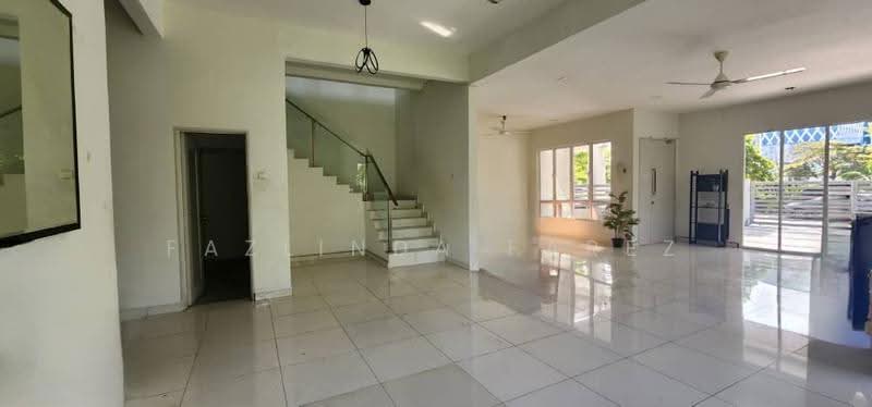 Rumah Teres 2-Tingkat untuk Disewa di D'Kayangan (Shah Alam) - Fazlinda Farez - Living Room - PropertyGuru.com.my