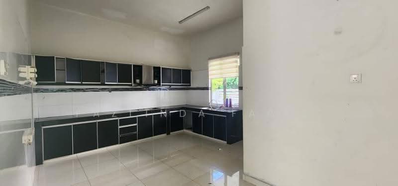 Rumah Teres 2-Tingkat untuk Disewa di D'Kayangan (Shah Alam) - Fazlinda Farez - Kitchen - PropertyGuru.com.my