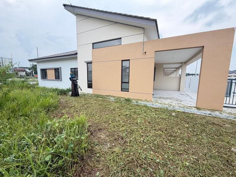 1-storey Terraced House for Sale in Sepang (Selangor) - Yantie Qaleesya - Exterior - PropertyGuru.com.my