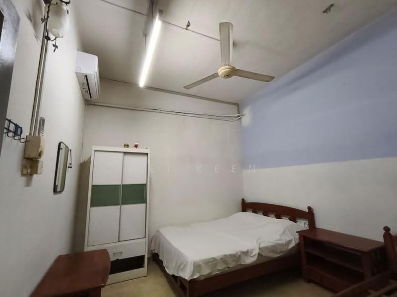 Rumah Teres untuk Disewa di Taman Marida (Senawang) - Wei Keen - Bedroom - PropertyGuru.com.my